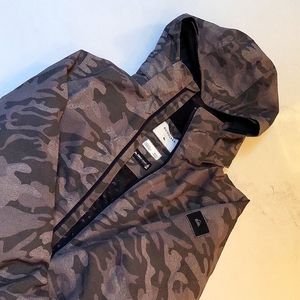 Quicksilver Snowboard/Ski Jacket